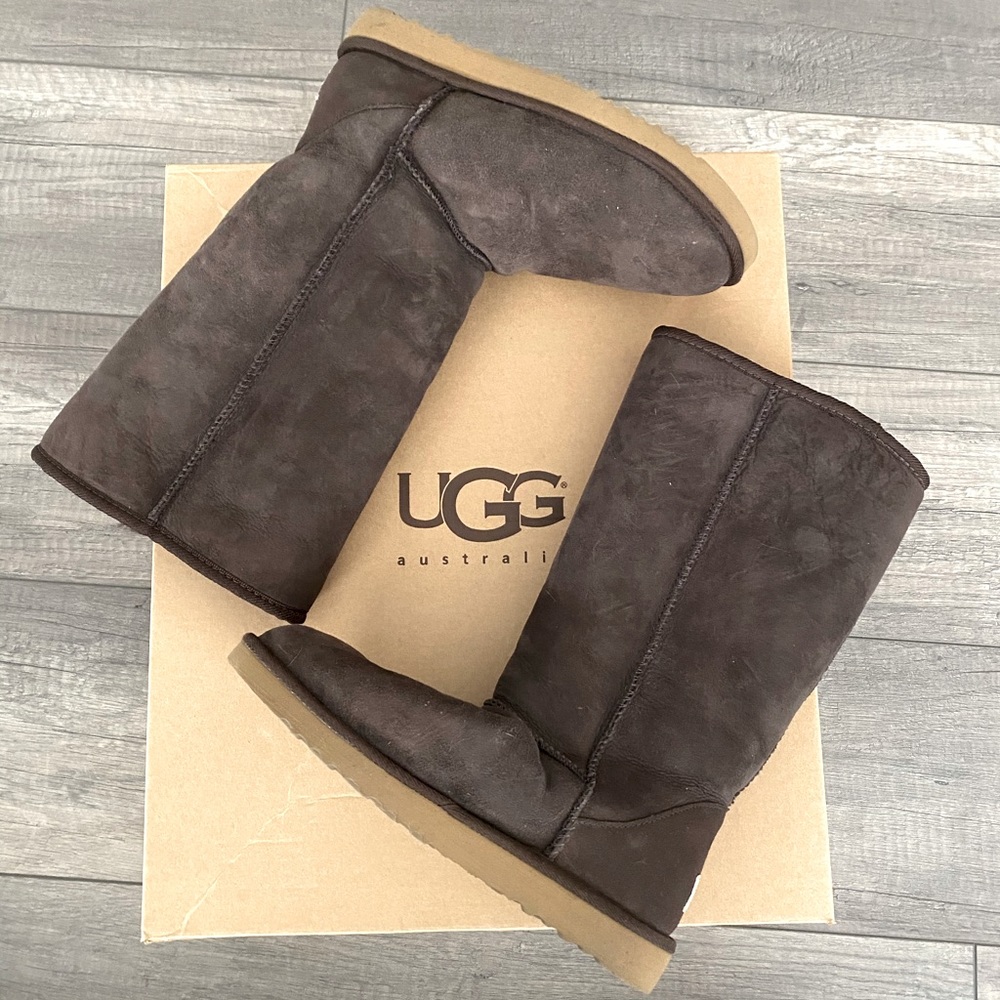 Classic Tall Ugg Boots - Chocolate - Size 7